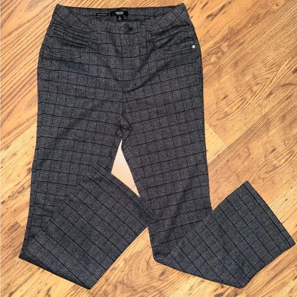 Simply Vera Vera Wang Plaid Pants - Picture 2 of 5